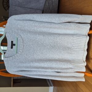 Banana Republic Light Gray Crew Neck Sweater